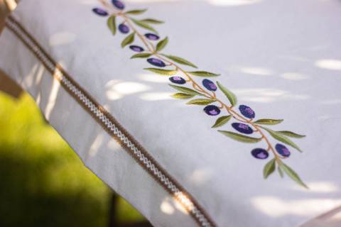 Olive Branch Table Runner