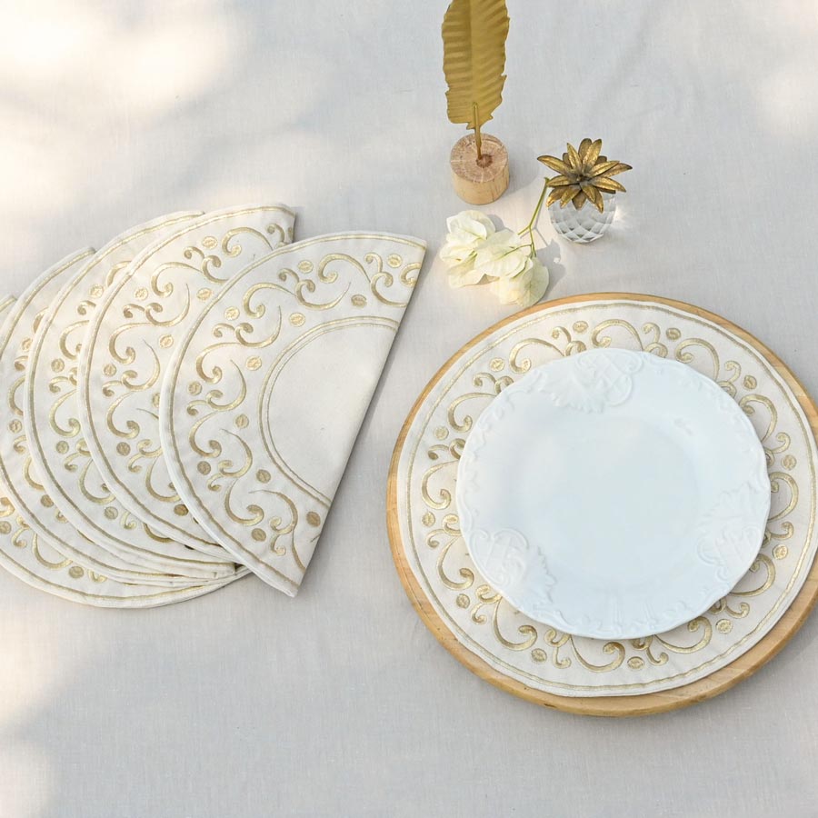 Royal Waves Placemats Set