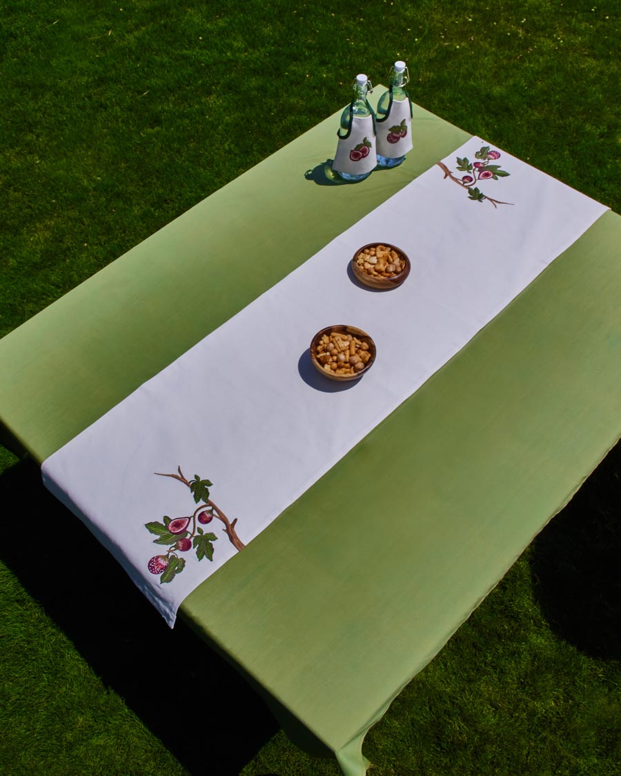Fig Feild Table Runner