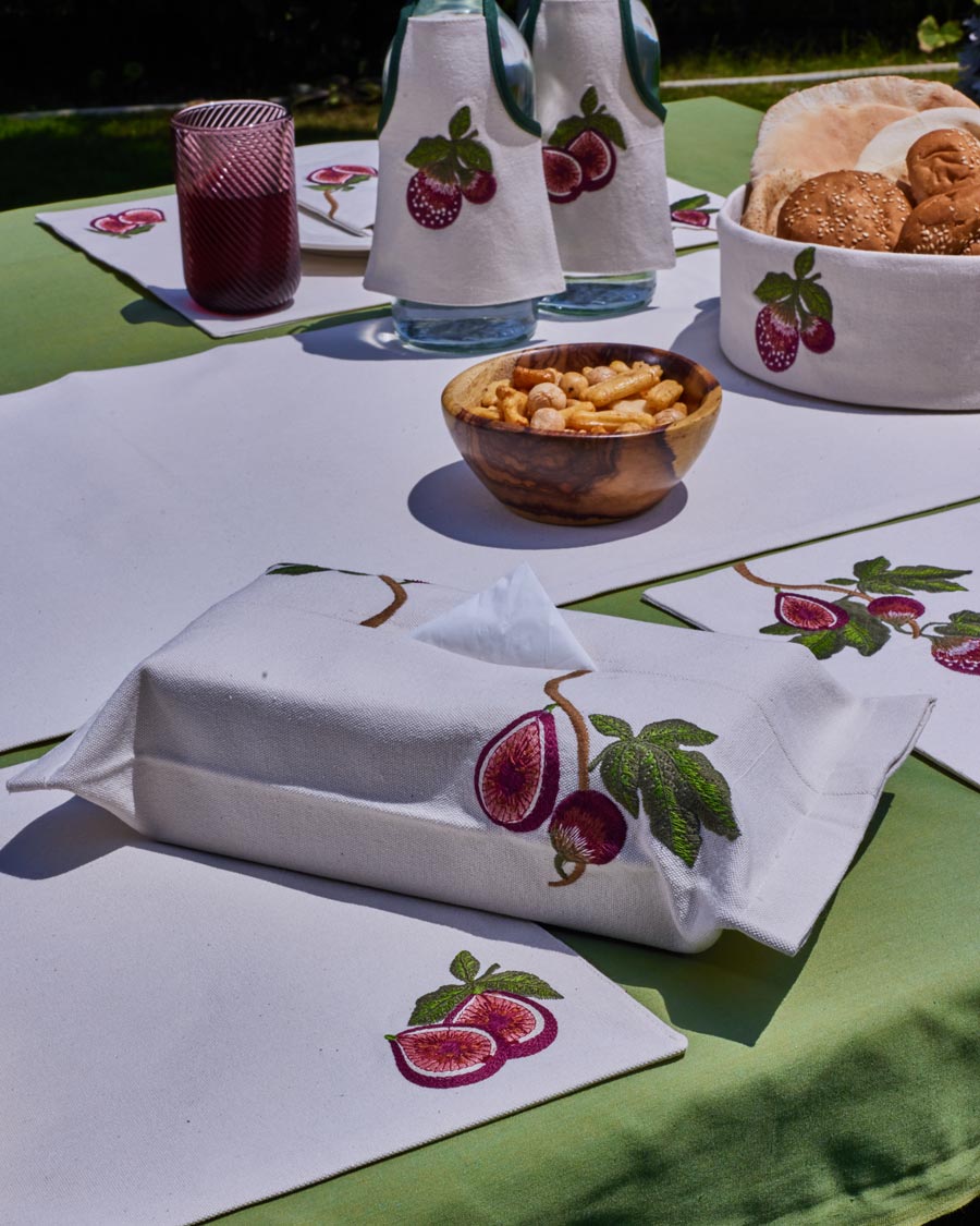 Fig Feild Tissue Box Cover