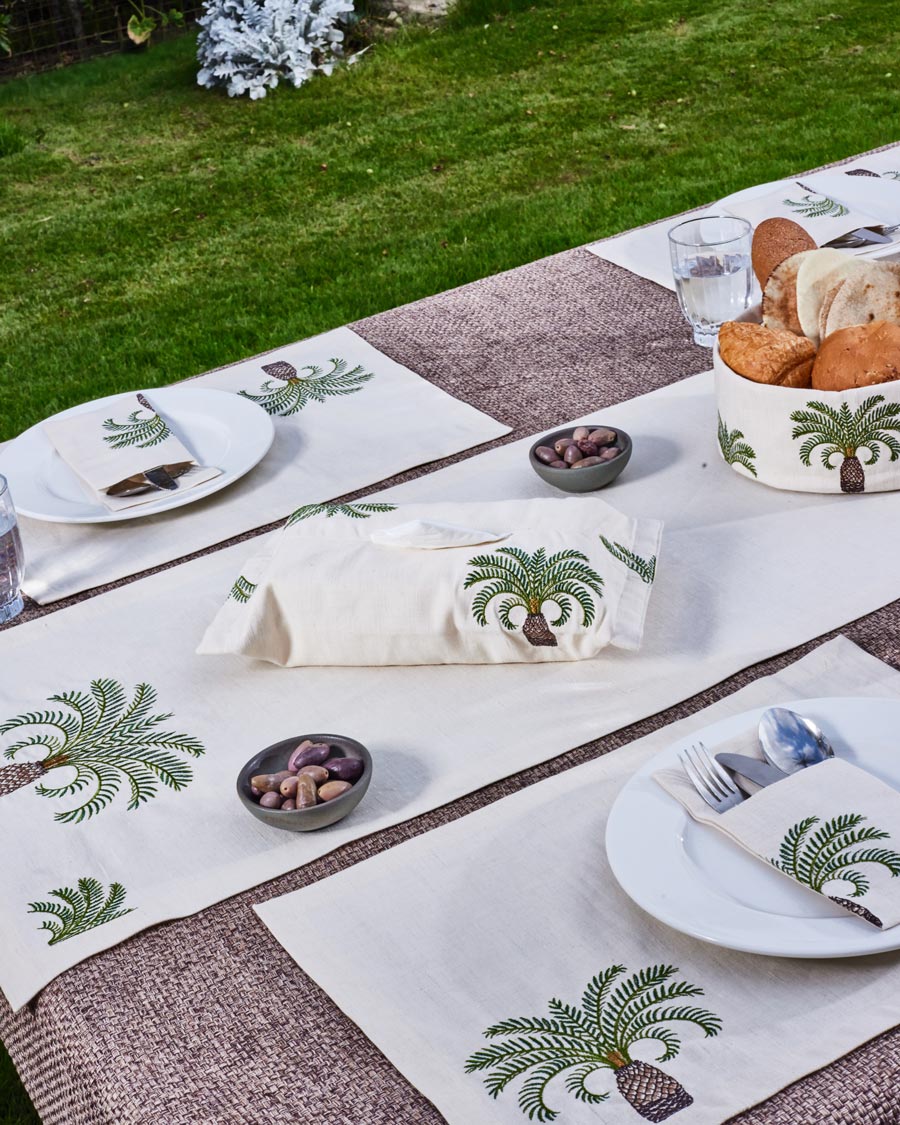 Lina Linen Table Runner