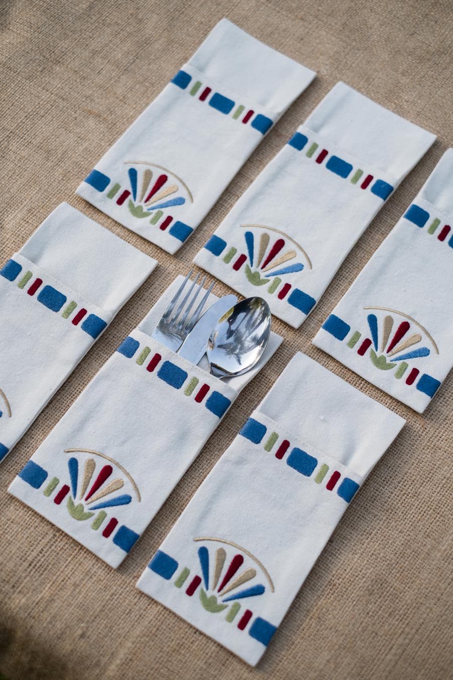 Lotus Cutlery Sleevess Set