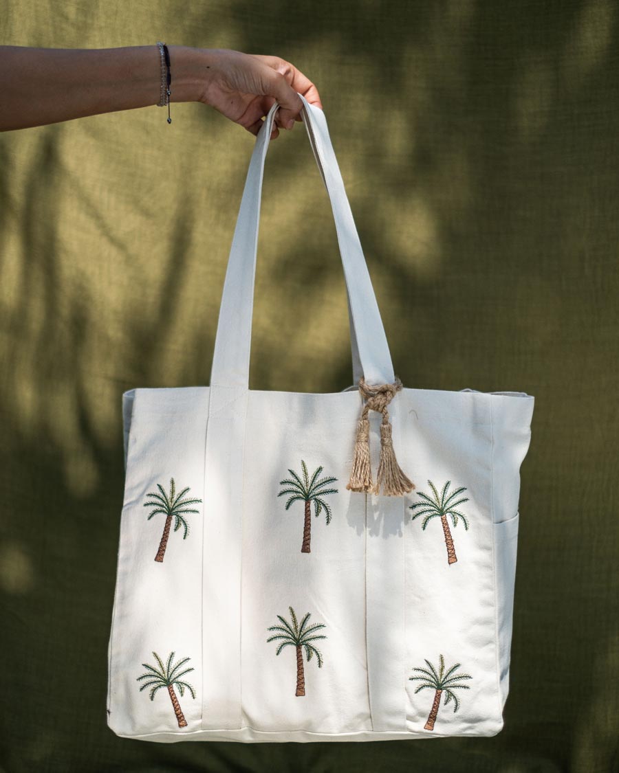 Nakhla Beach Bag