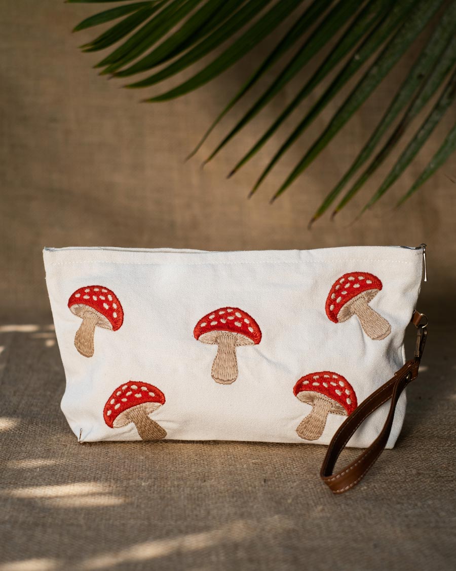 Mushrooms Pouch