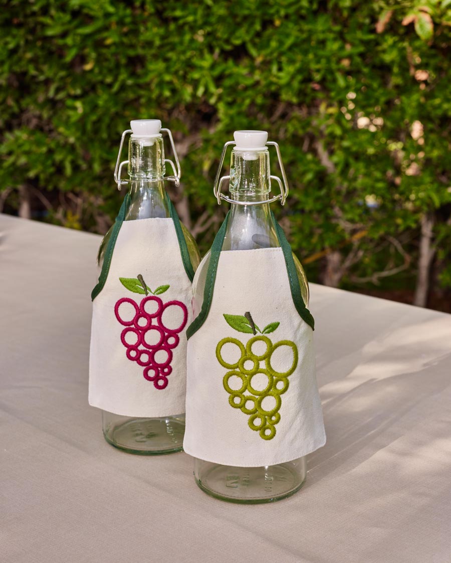 Vino Bottle Aprons