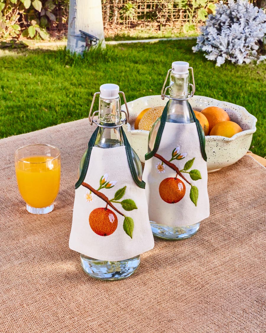 Citrus Dream Bottle Aprons Set