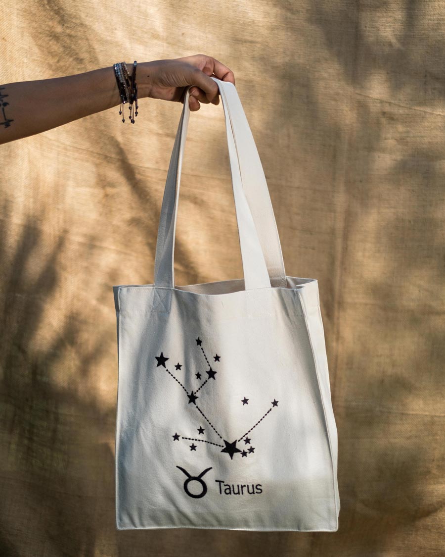 Horoscope Tote Bag Taurus