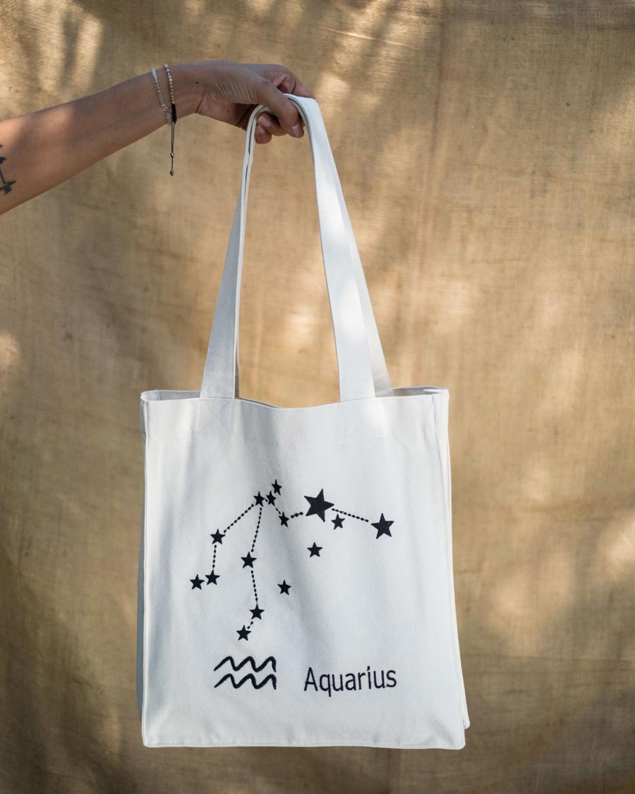 Horoscope Tote Bag Aquarius