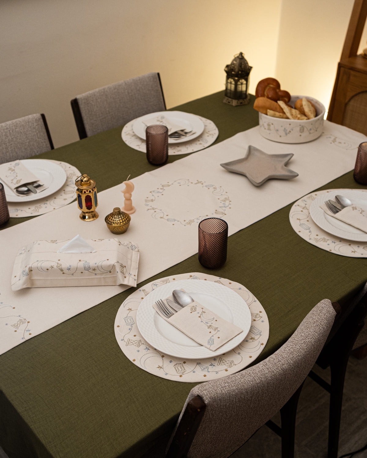 Fawanees Table Runner